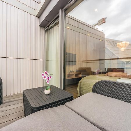 Flatbook - City Center Apartments Granaria With Parking Гданьск Номер фото