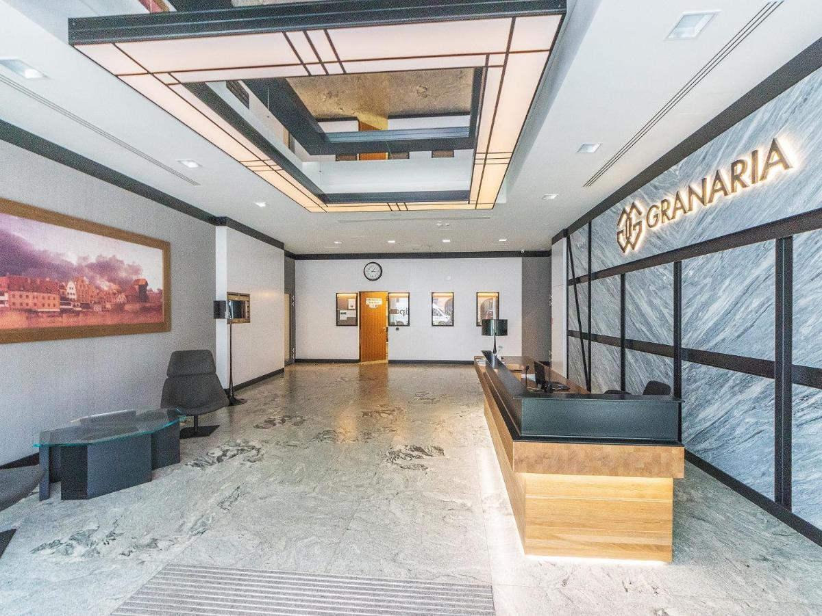 Flatbook - City Center Apartments Granaria With Parking Гданьск Экстерьер фото